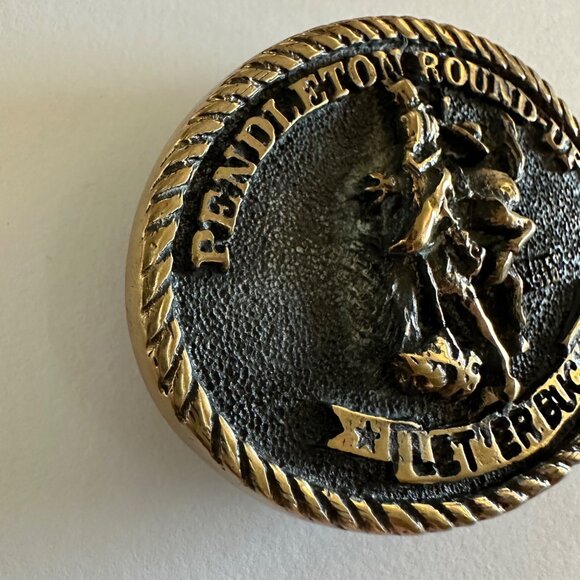 Vintage 70s Pendleton Round Up Let'er Buck Oregon Rodeo Belt Buckle Bronze - Picture 5 of 7